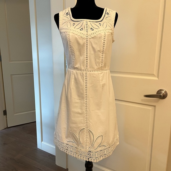 White dress by Phase Eight - Picture 1 of 3